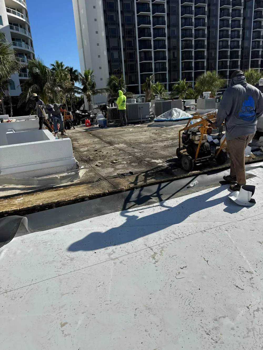 Commercial flat roof tear-off and membrane replacement in downtown Sarasota