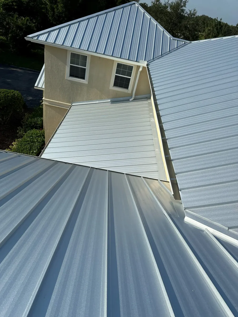 Metal roof installation on new construction in Sarasota, FL by SRQ Building Services