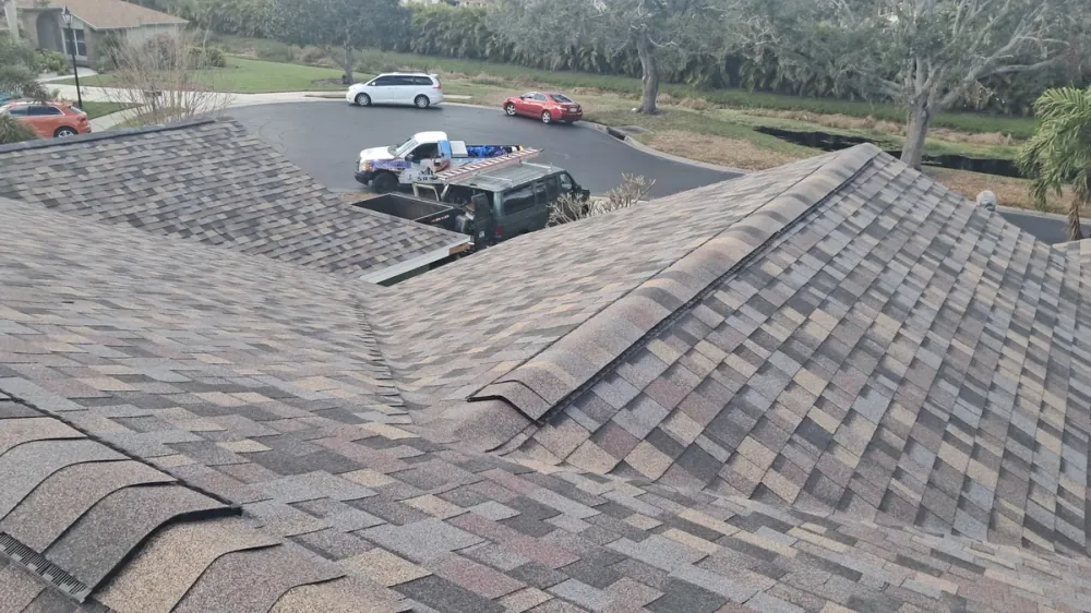Completed architectural shingle roof on a Sarasota residential home